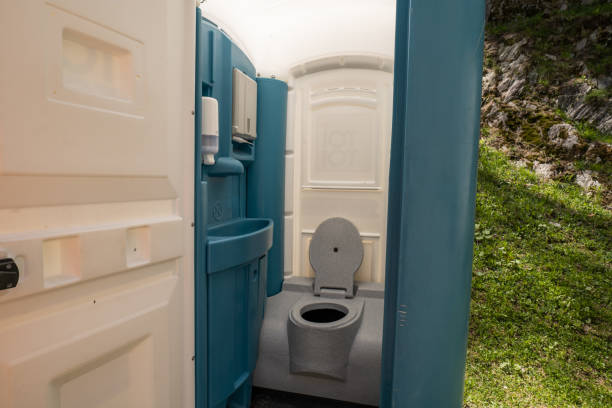 Best Porta potty delivery and setup  in Lake Meade, PA